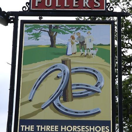 The Three Horseshoes Hotell Alton  Exteriör bild